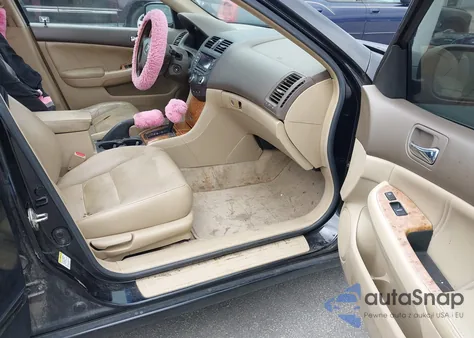 2005 Honda Accord 2.4 Ex z USA, uszkodzony, nr VIN 1HGCM56875A087653